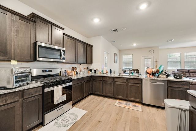 7205 Bledington Lane, Mckinney, TX 75071