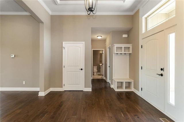 8895 N Monroe Avenue, Kansas City, MO 64156