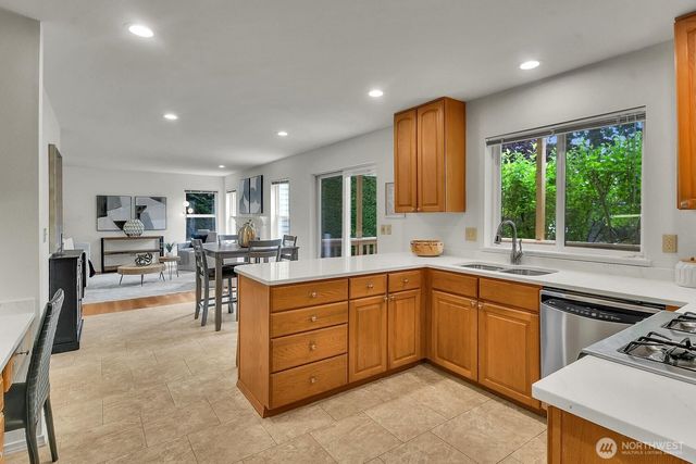 7619 NE 125th Street, Kirkland, WA 98034