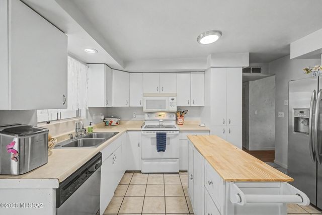 3998 S Evergreen Avenue, Tucson, AZ 85730