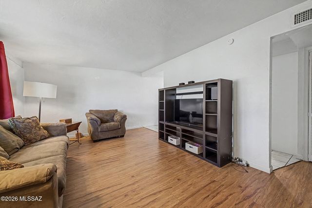 3998 S Evergreen Avenue, Tucson, AZ 85730