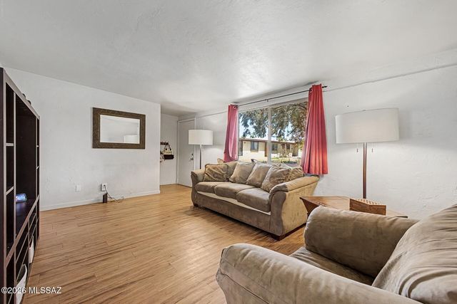3998 S Evergreen Avenue, Tucson, AZ 85730