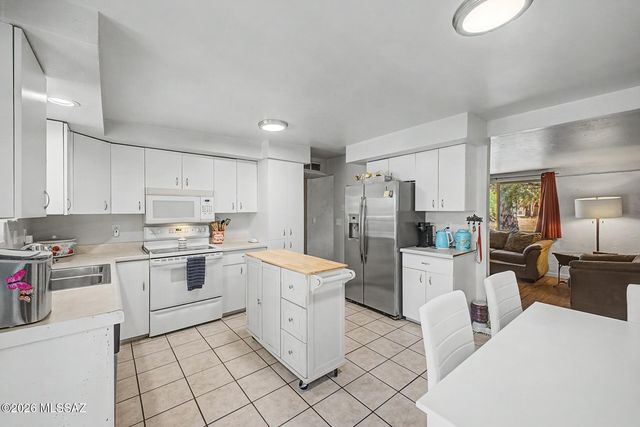 3998 S Evergreen Avenue, Tucson, AZ 85730