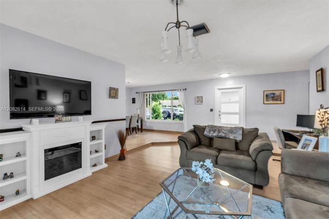 11804 SW 54th Street, Cooper City, FL 33330