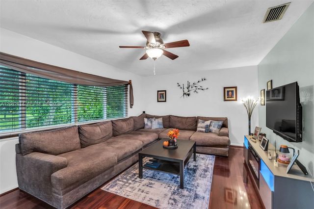 11804 SW 54th Street, Cooper City, FL 33330