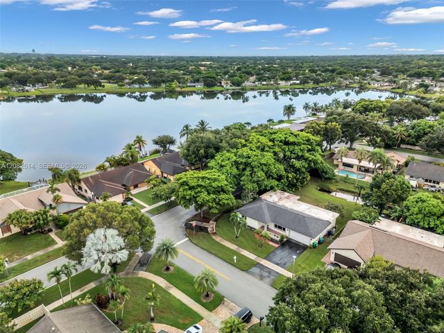 11804 SW 54th Street, Cooper City, FL 33330