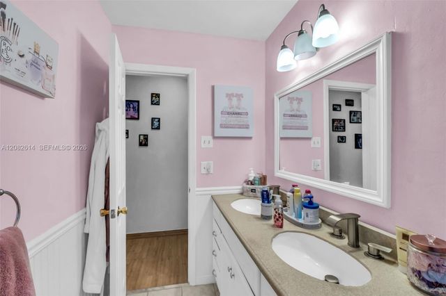 11804 SW 54th Street, Cooper City, FL 33330
