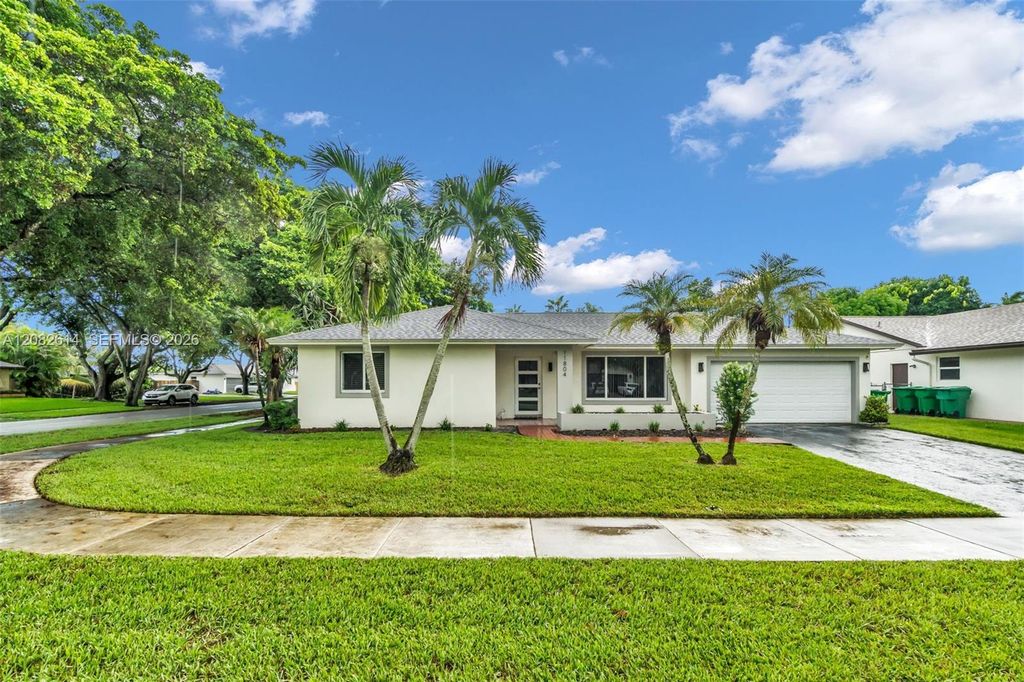 11804 SW 54th Street, Cooper City, FL 33330