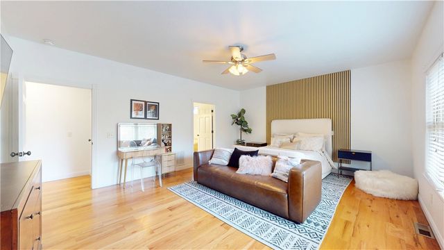 13780 Crazy Horse Drive, Rogers, AR 72758