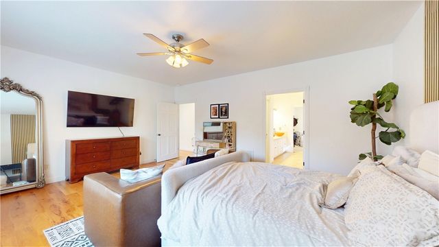 13780 Crazy Horse Drive, Rogers, AR 72758