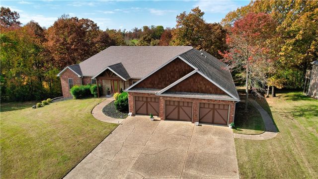 13780 Crazy Horse Drive, Rogers, AR 72758
