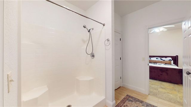 13780 Crazy Horse Drive, Rogers, AR 72758