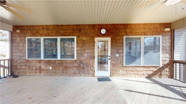 13780 Crazy Horse Drive, Rogers, AR 72758