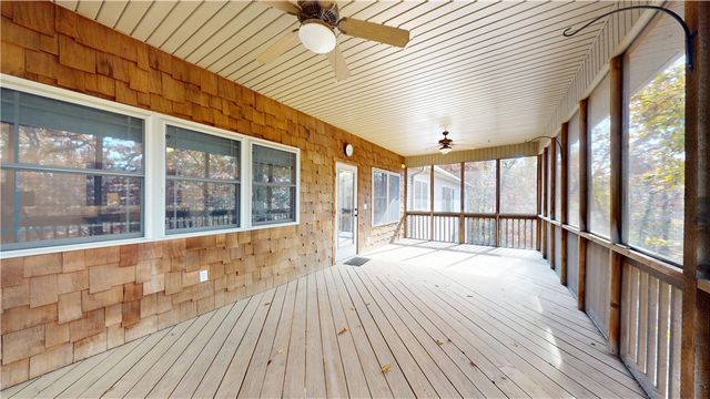 13780 Crazy Horse Drive, Rogers, AR 72758