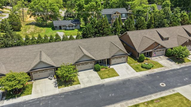 6911 Village Lake Circle, East Ridge, TN 37412