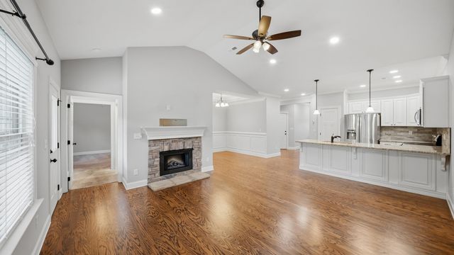 6911 Village Lake Circle, East Ridge, TN 37412