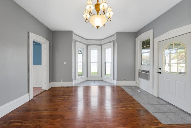 69 Mt Vernon Avenue, Fredericktown, OH 43019