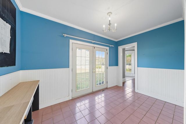 69 Mt Vernon Avenue, Fredericktown, OH 43019