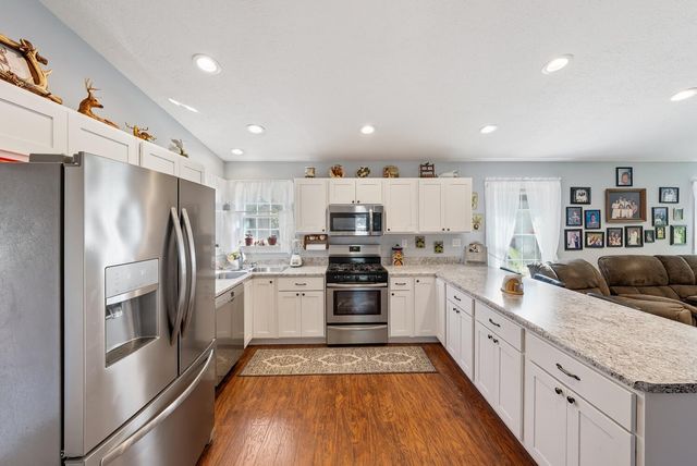 69 Mt Vernon Avenue, Fredericktown, OH 43019