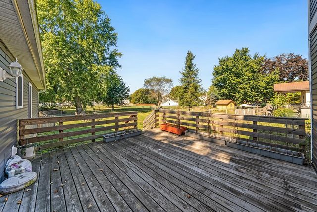 69 Mt Vernon Avenue, Fredericktown, OH 43019