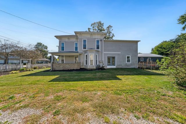 69 Mt Vernon Avenue, Fredericktown, OH 43019
