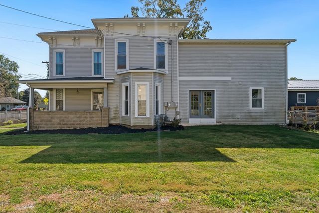 69 Mt Vernon Avenue, Fredericktown, OH 43019