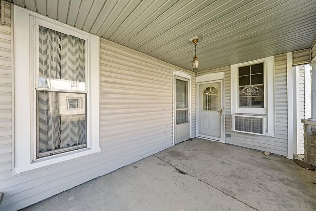 69 Mt Vernon Avenue, Fredericktown, OH 43019