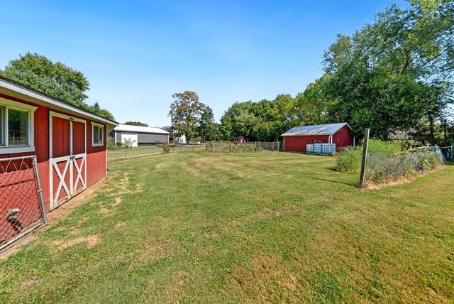 69 Mt Vernon Avenue, Fredericktown, OH 43019