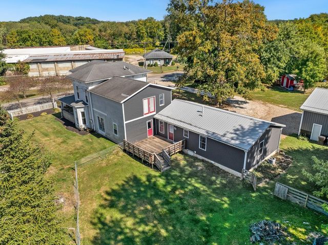 69 Mt Vernon Avenue, Fredericktown, OH 43019