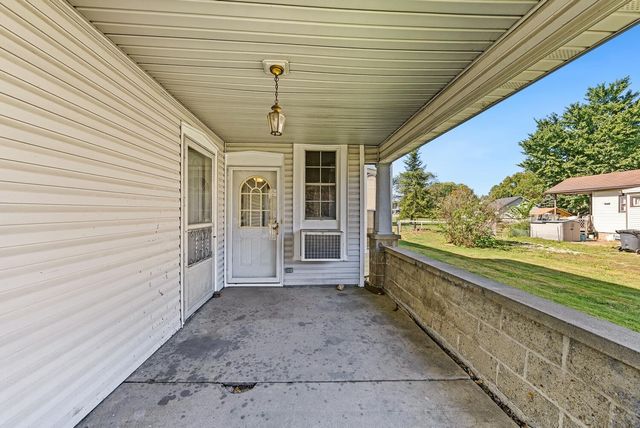 69 Mt Vernon Avenue, Fredericktown, OH 43019