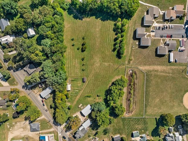 69 Mt Vernon Avenue, Fredericktown, OH 43019