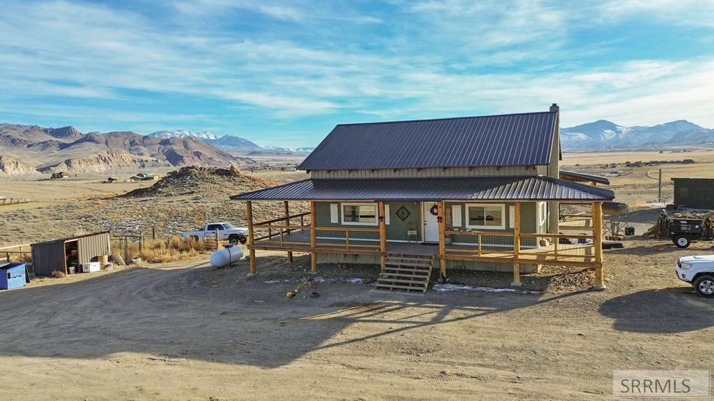 Image 1 of property listing at 699 Stephens Road, Challis, ID 83226