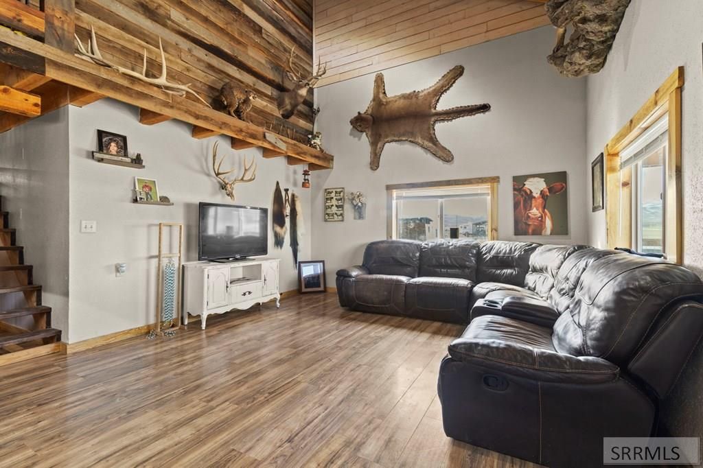 Image 4 of property listing at 699 Stephens Road, Challis, ID 83226