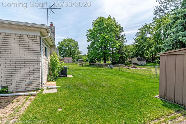 3628 Jennifer Drive, Sterling Heights, MI 48310