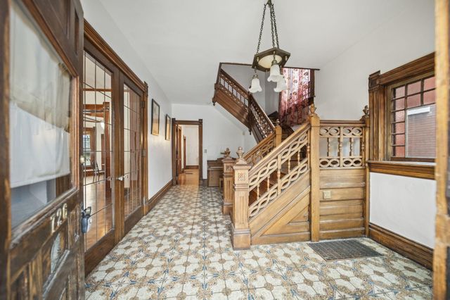 726 Franklin Avenue, Columbus, OH 43205