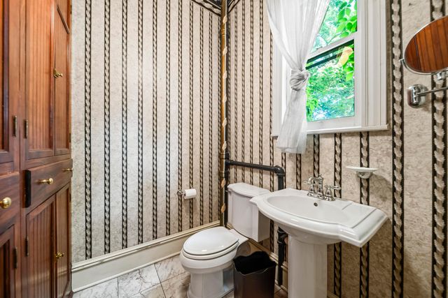 726 Franklin Avenue, Columbus, OH 43205