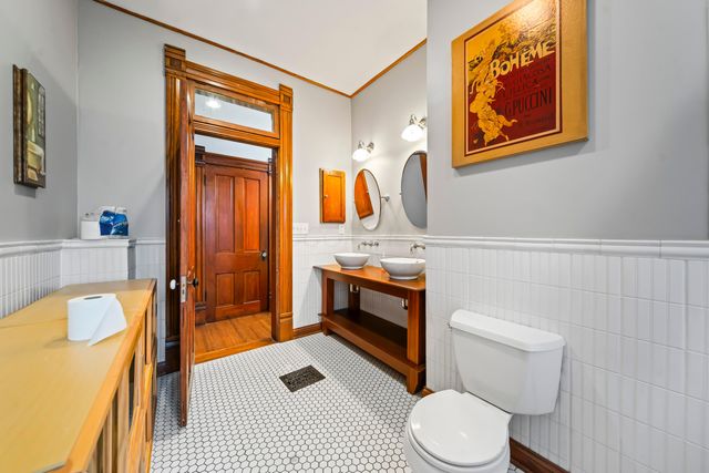 726 Franklin Avenue, Columbus, OH 43205