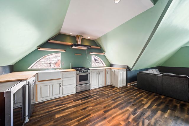 726 Franklin Avenue, Columbus, OH 43205