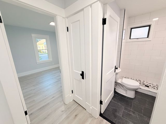 11 Thornfell St, Springfield, MA 01104