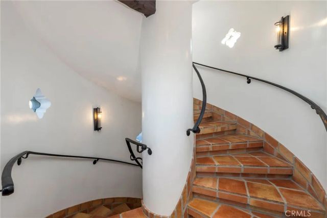 6911 E Ocean, Long Beach, CA 90803