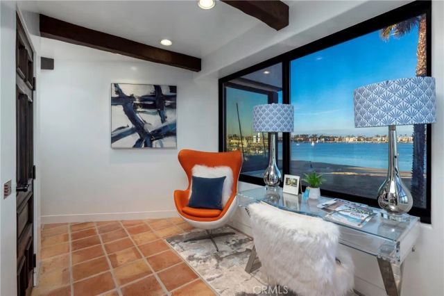 6911 E Ocean, Long Beach, CA 90803