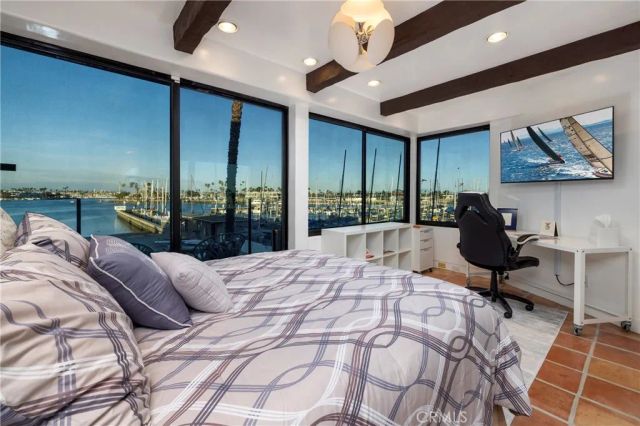 6911 E Ocean, Long Beach, CA 90803