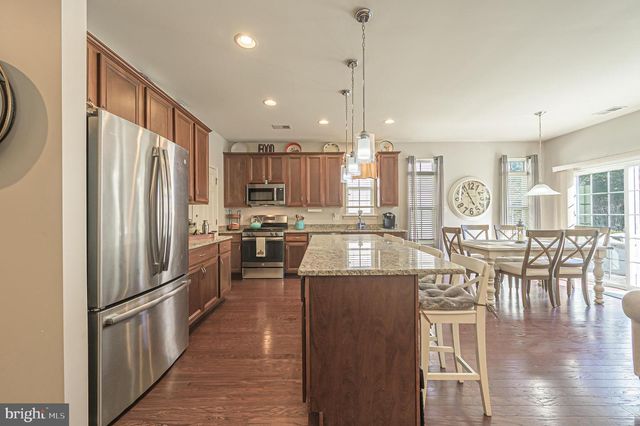 22 ERNST CT, Mays Landing, NJ 08330