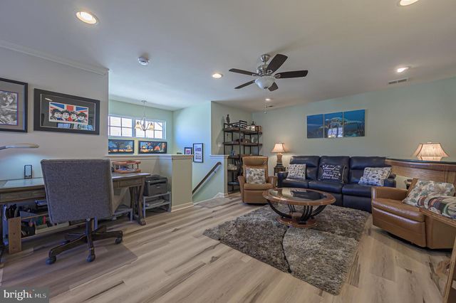 22 ERNST CT, Mays Landing, NJ 08330