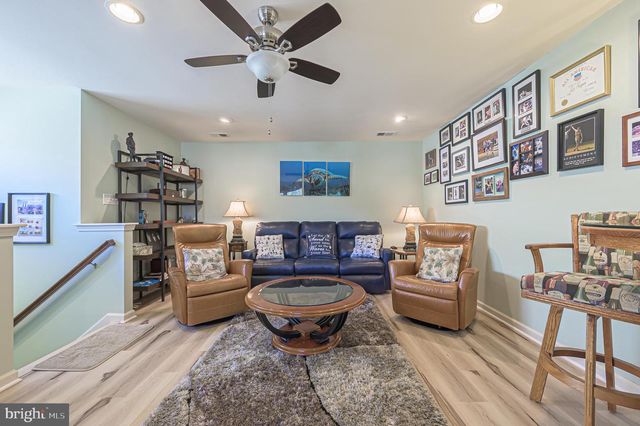 22 ERNST CT, Mays Landing, NJ 08330