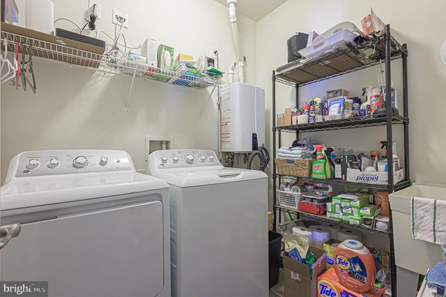 22 ERNST CT, Mays Landing, NJ 08330