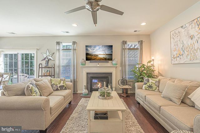 22 ERNST CT, Mays Landing, NJ 08330