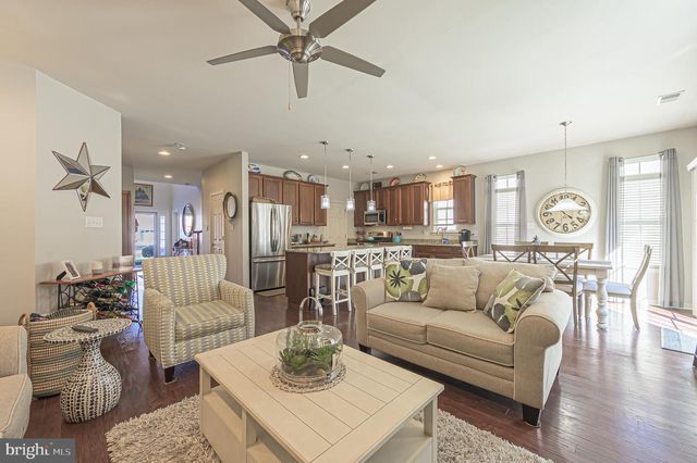 22 ERNST CT, Mays Landing, NJ 08330