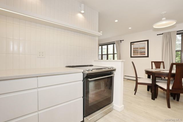 945 Sierra Vista Lane, Valley Cottage, NY 10989