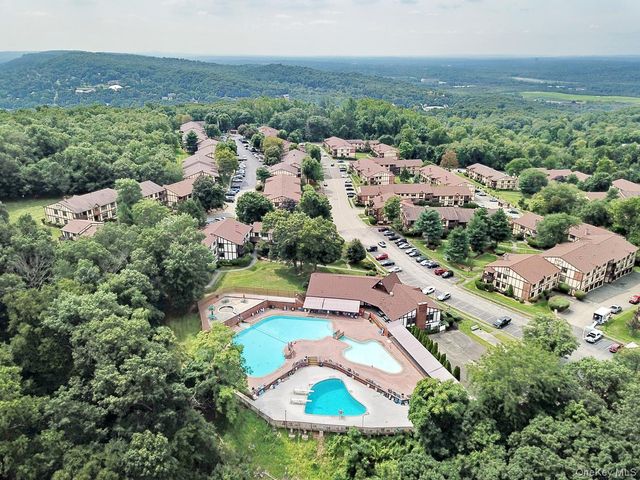 945 Sierra Vista Lane, Valley Cottage, NY 10989